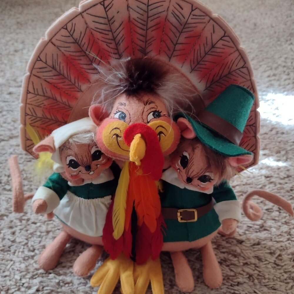 Annalee 12" Thanksgiving pilgrim turkey collectible doll - Ships fast!